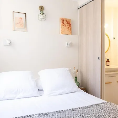 Et Lumineux T2 Dans Le Centre Historique Apartmán
