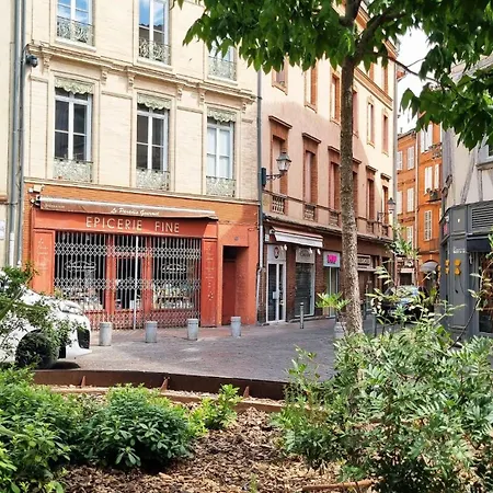 Et Lumineux T2 Dans Le Centre Historique Apartment *